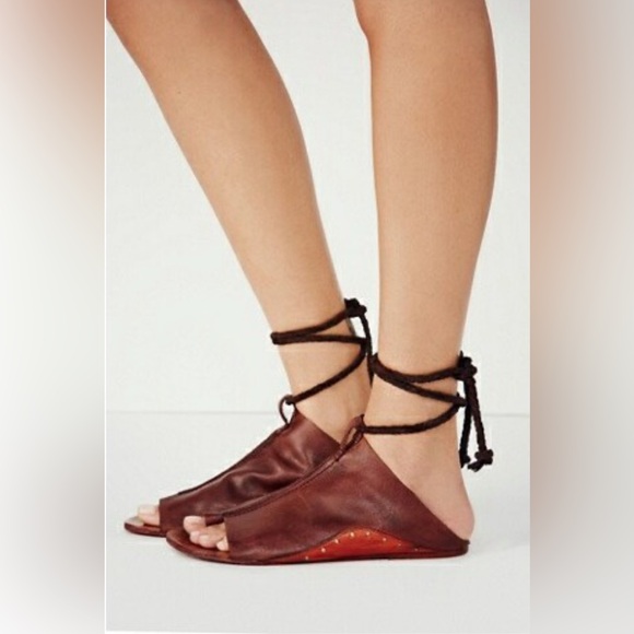 Free People Cherry Valley Leather Tie Peep Toe Sandal (7) - Picture 4 of 10